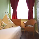 Gasthaus Hotel Bremen Гостьовий будинок