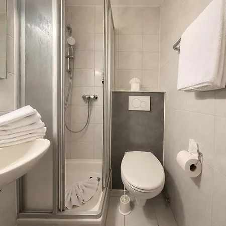 Dana Living Hbf - Zentrum, Altstadt, Messe, Oevb Arena, Business Mit Self Check-in 3* Bremen